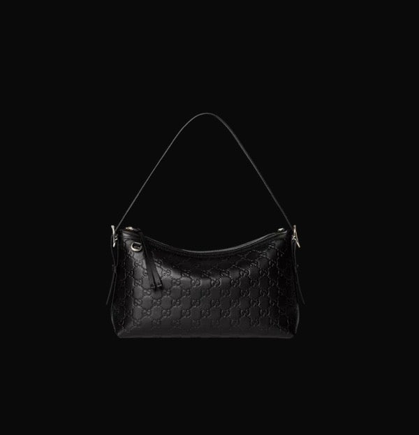 Gucci Black Small GG Embelem Shoulder Bag in leather
